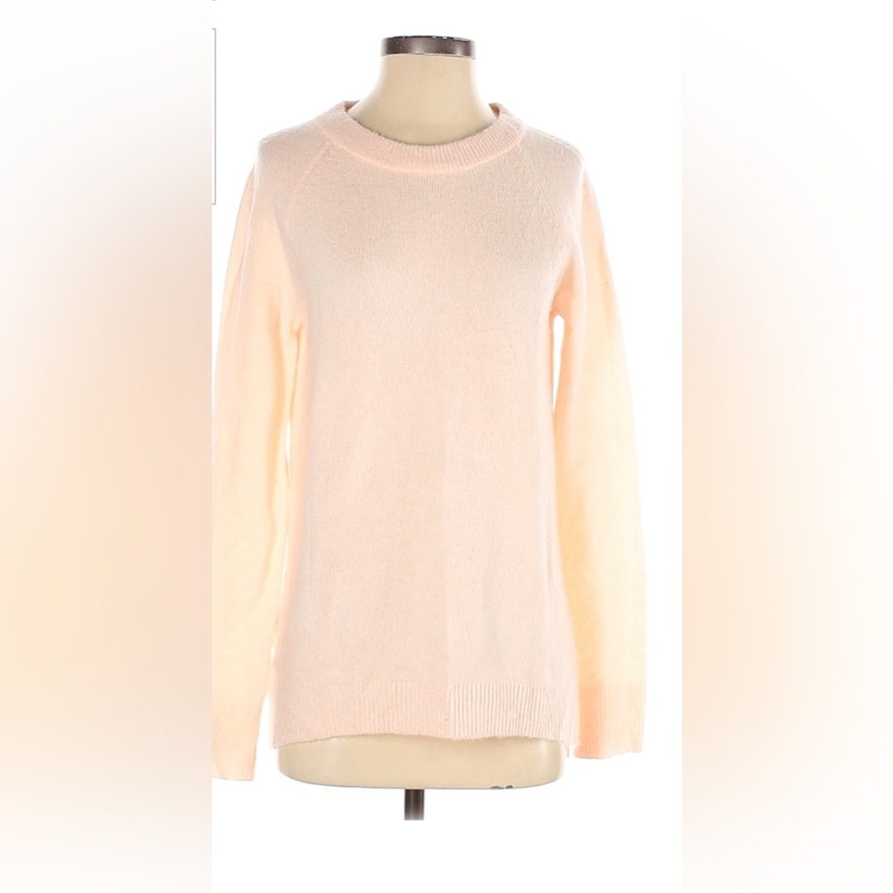 Ann Taylor LOFT
Size S Pullover Sweater